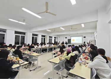 第二十一届商学院院长助理团见面会圆满举行
