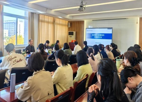 "C:\Users\王洁\Desktop\图片1600.jpg"