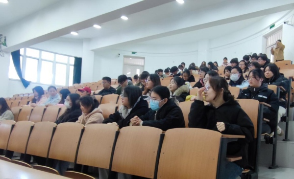 "C:\Users\王洁\Desktop\图片2600.jpg"