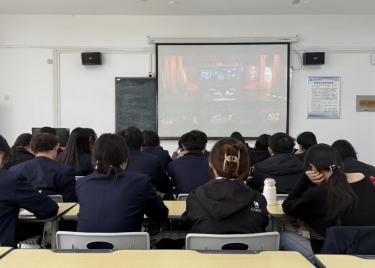 安徽新华学院商学院第三十八期分党校入党积极分子第九节党课顺利开展