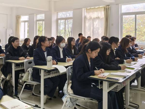 "C:\Users\王洁\Desktop\图片2600.jpg"