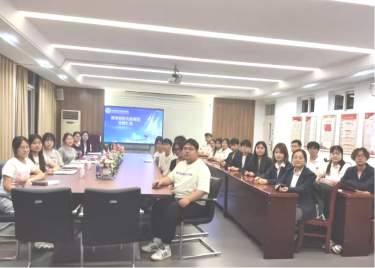 商学院院长助理团学生干部竞聘大会圆满举行