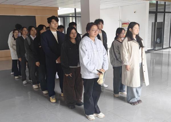 "C:\Users\gy111\Desktop\图片1600.jpg"