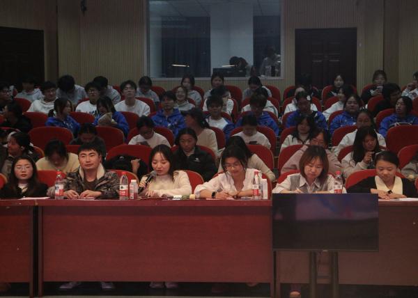 "C:\Users\gy111\Desktop\图片1600.jpg"