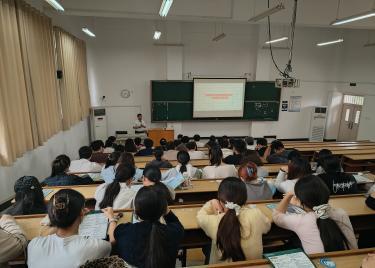 科技商学院顺利开展安徽鼎校教育科技有限公司校园宣讲会
